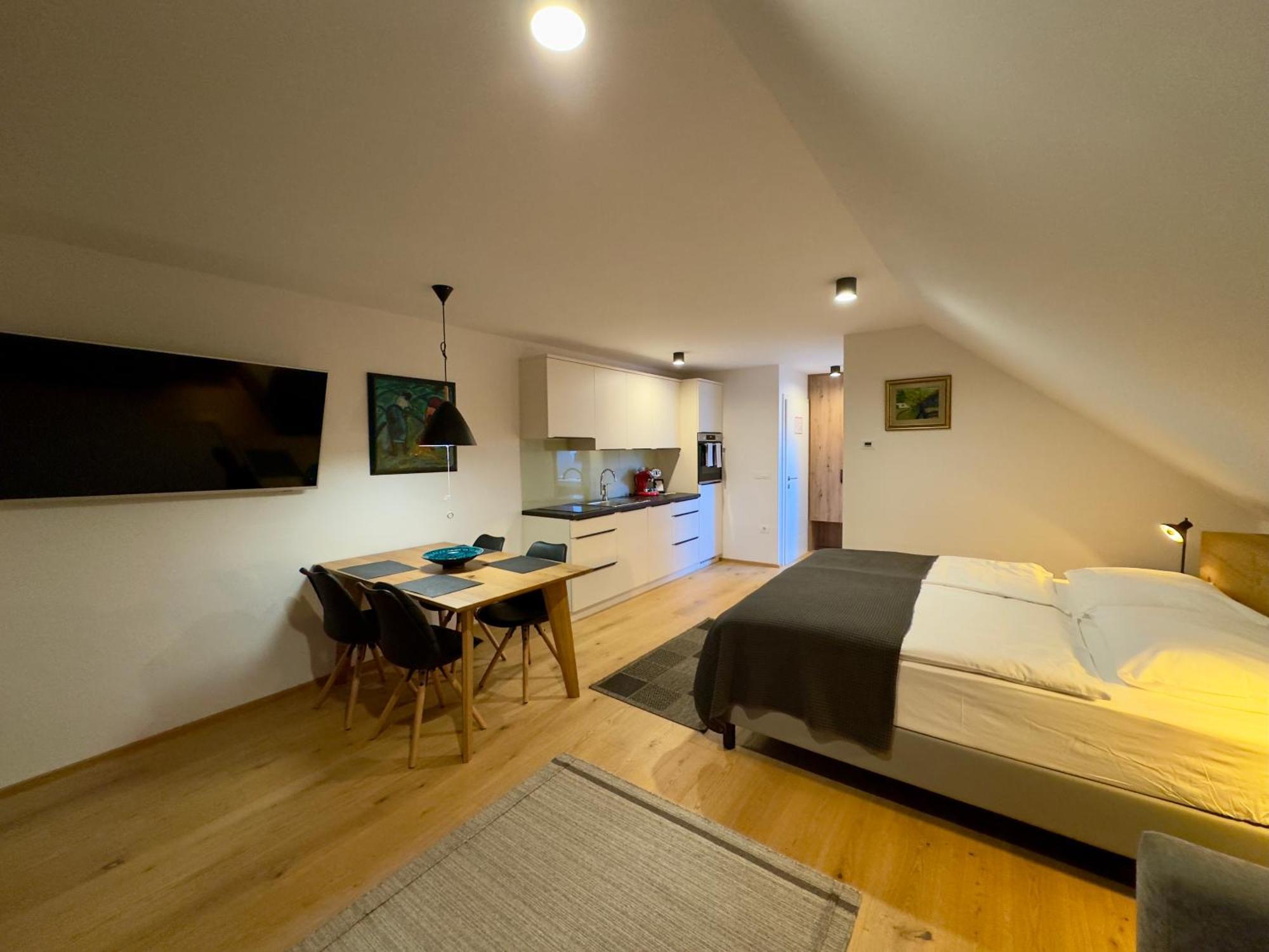 Apartmaji Kotnik 크라니스카고라 외부 사진